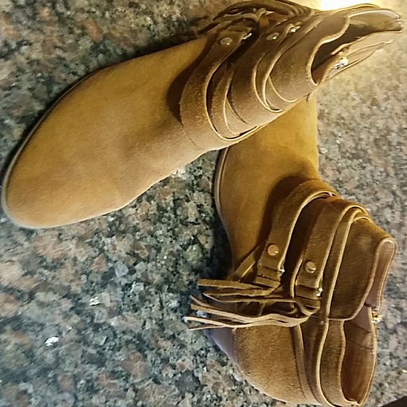 Franco Sarto Shoes - Franco Sarto brown suede booties size 9